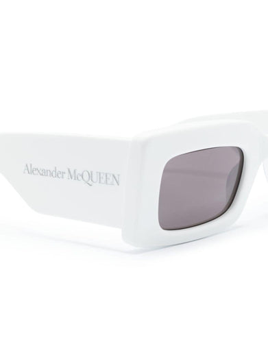 Bold Rectangular Sunglasses