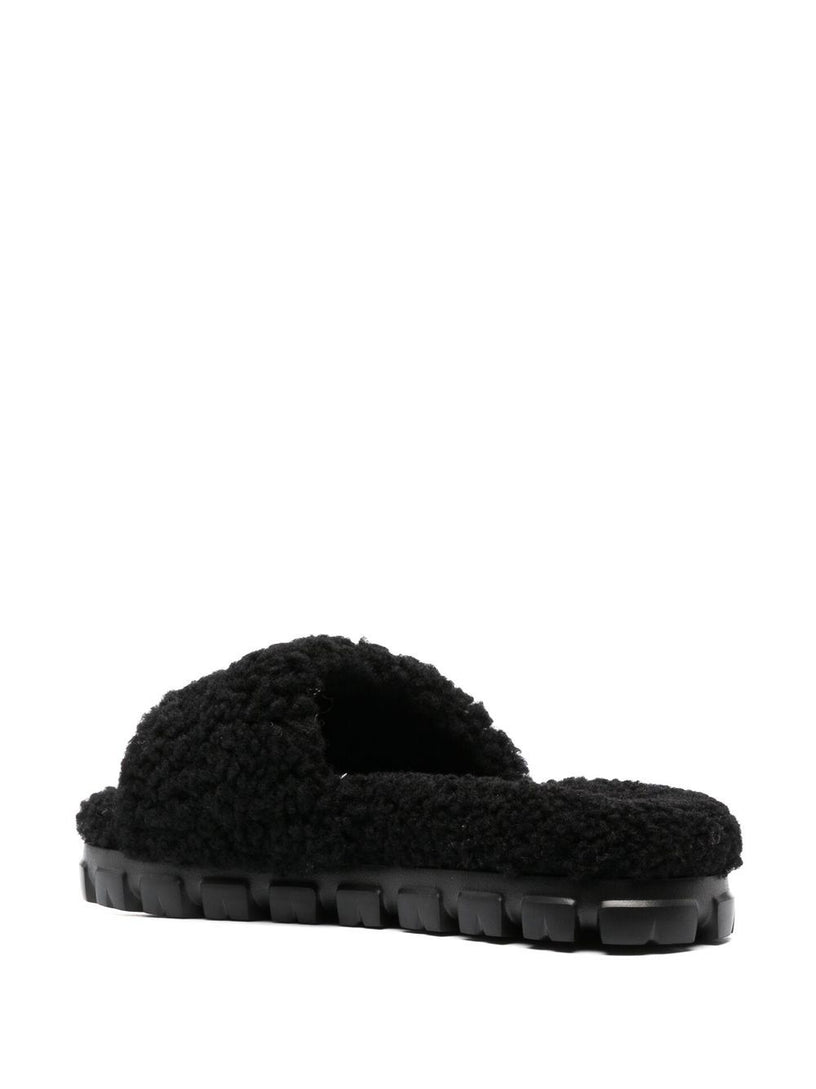 UGG Cozetta curly slipper