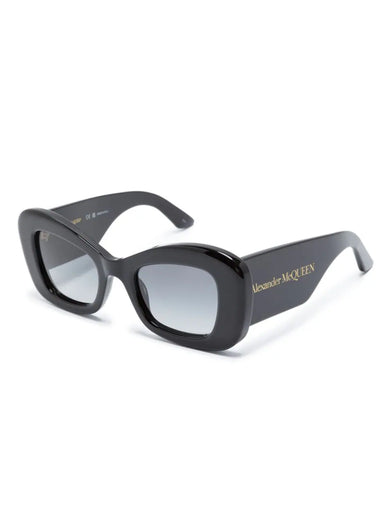 Bold Cat-Eye Sunglasses