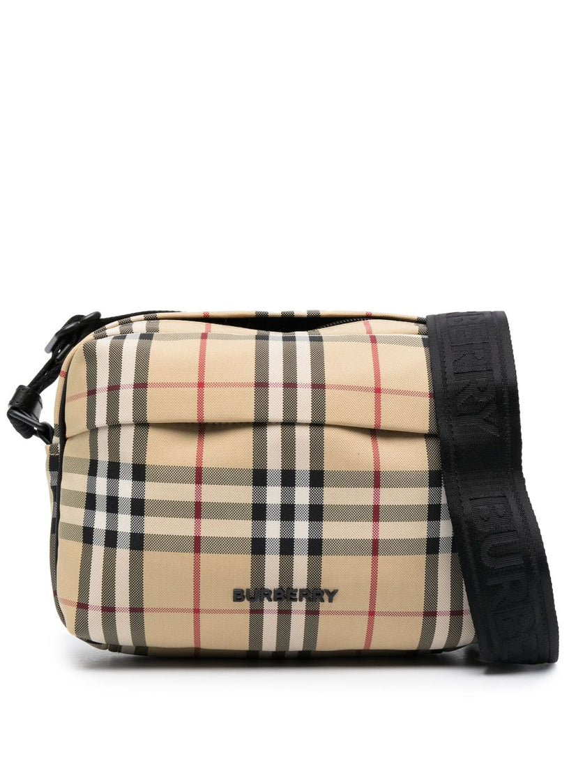 Burberry Paddy bag