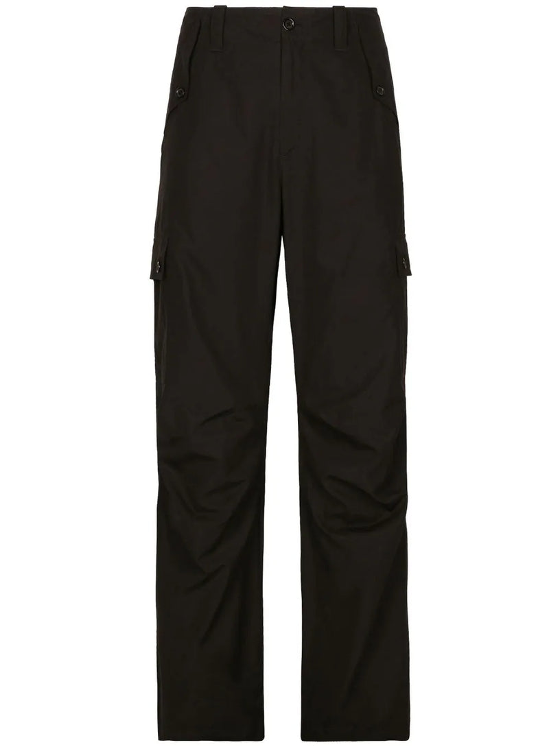 Cargo pants with brand plate