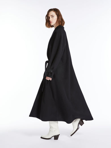 FLARED COAT IN CASHMERE