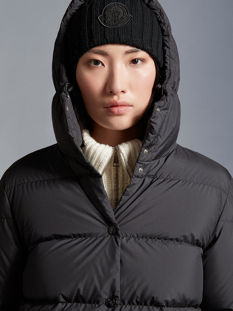 Ebre Short Down Jacket