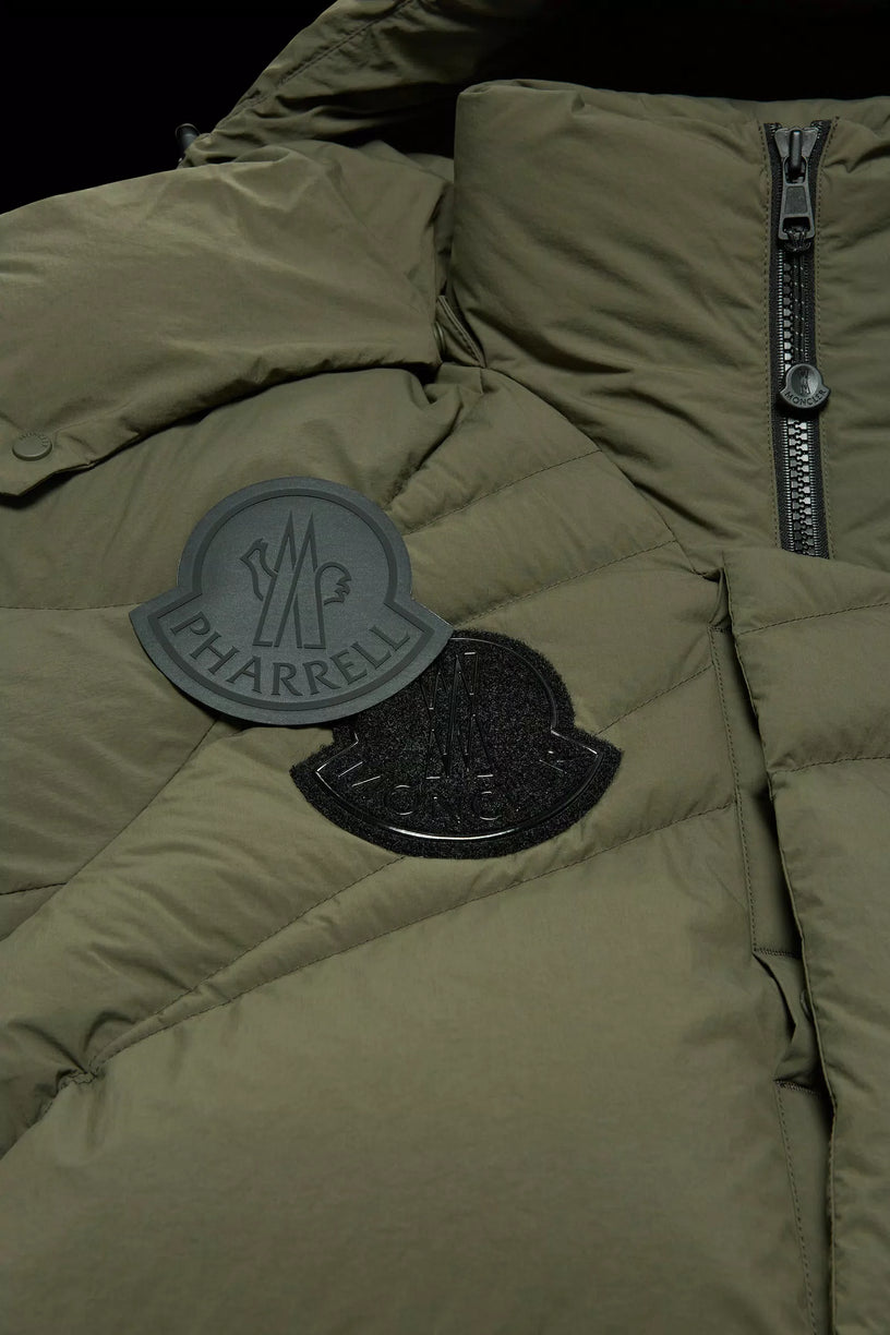 CHESTNUT SHORT DOWN JACKET MONCLER X PHARRELL WILLIAMS