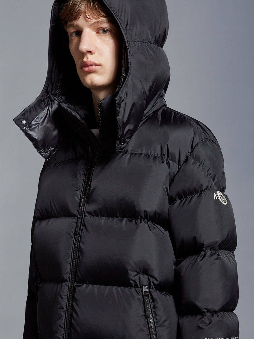 Acanthus Short Down Jacket