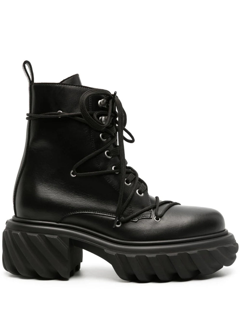 Tractor lace up boot