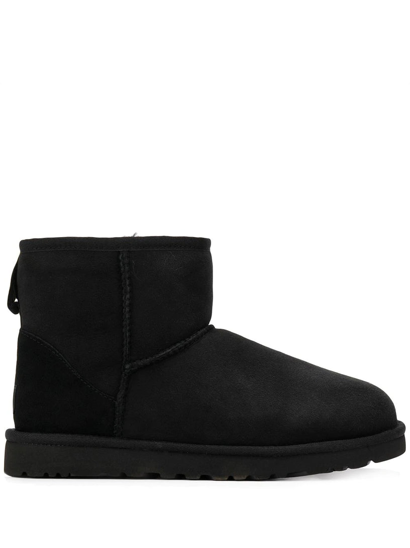 UGG Classic mini boot