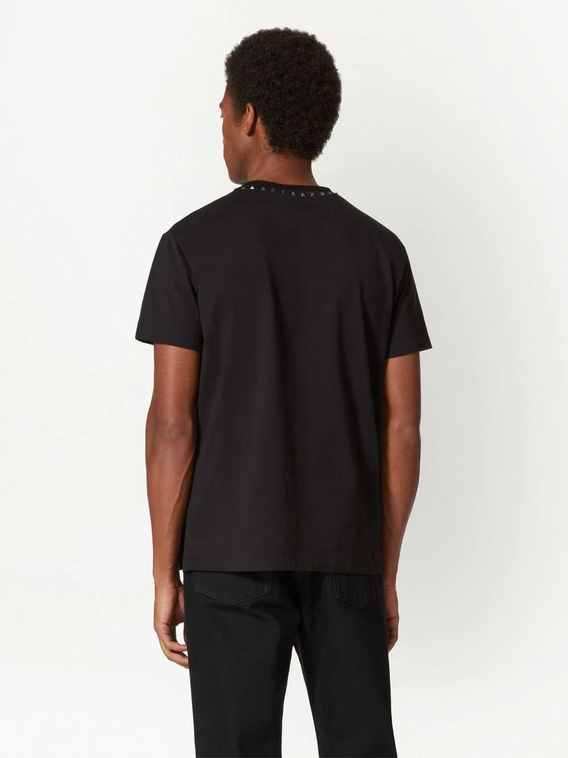 T-shirt with Black Untitled studs