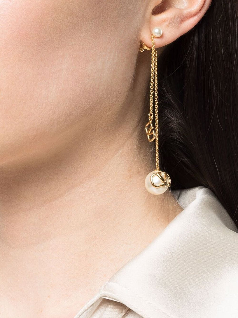 VLogo earrings