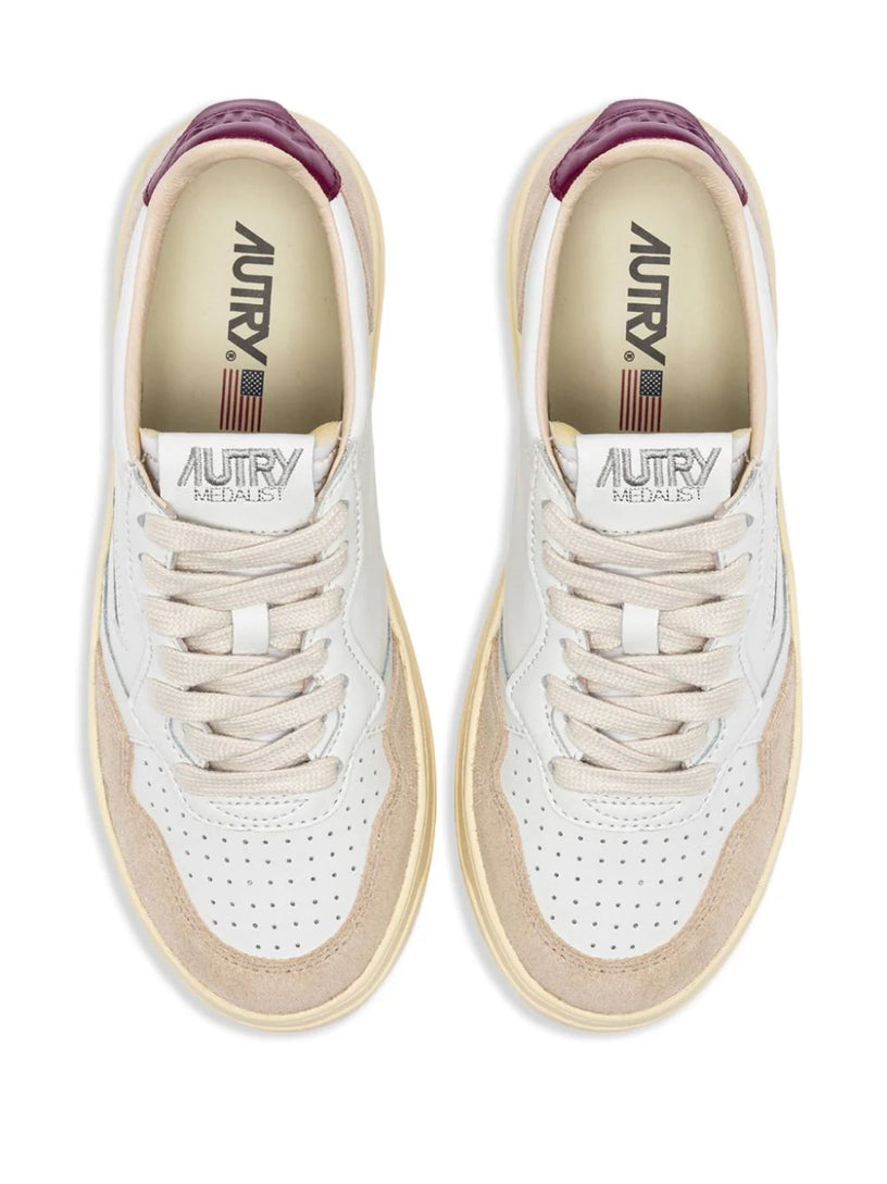 Medalist low sneakers in white and fuchsia leather and suede