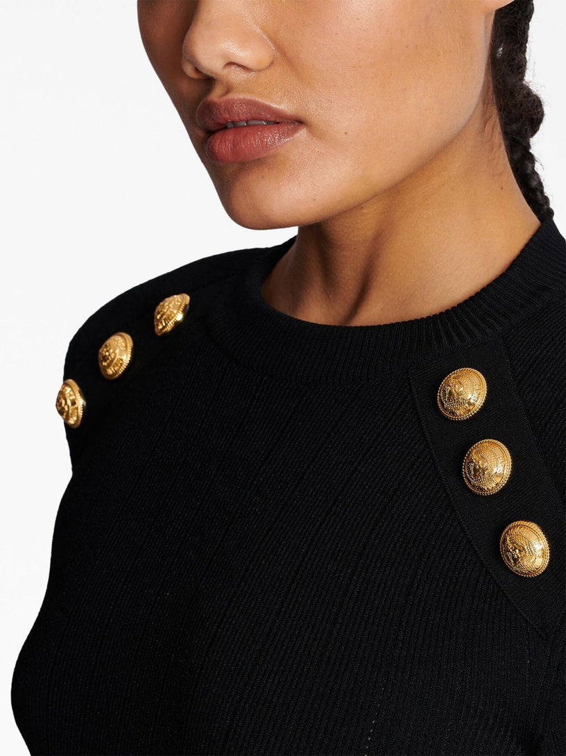 Top with 6 buttons in fine knit