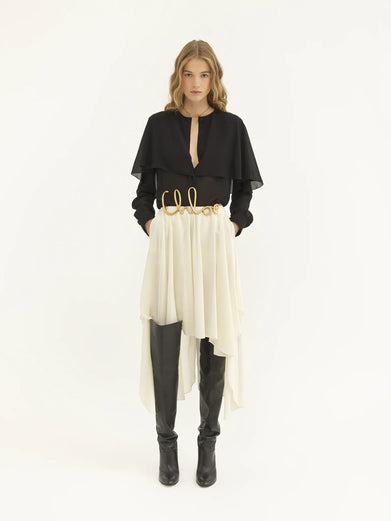 Fluid shorts with ruffles and slits in semi-transparent silk georgette