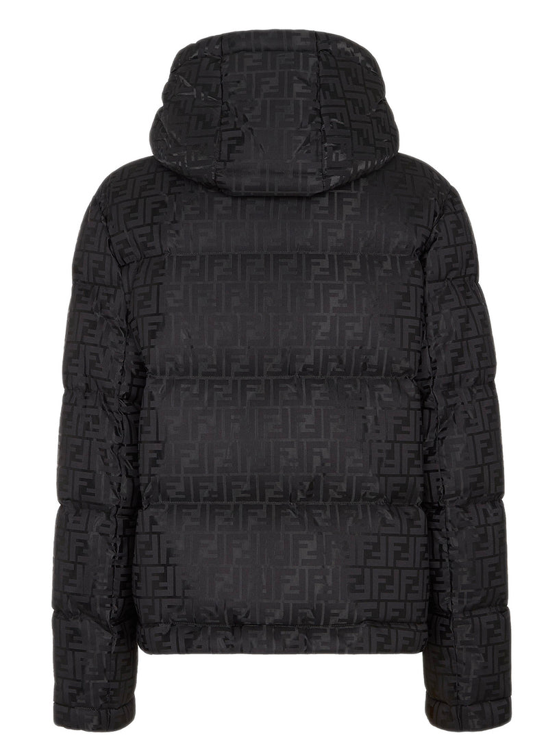 Down jacket in technical fabric