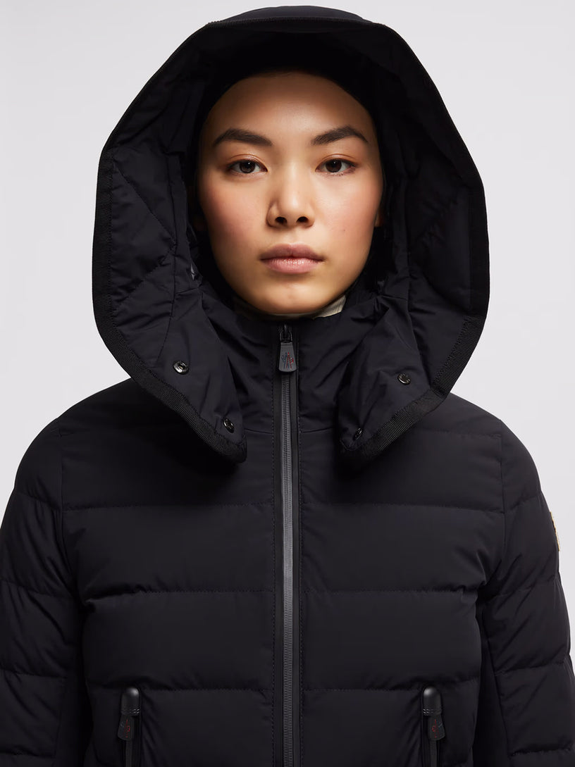 Lamoura short down jacket