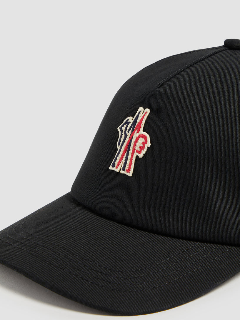 Baseball hat with logo