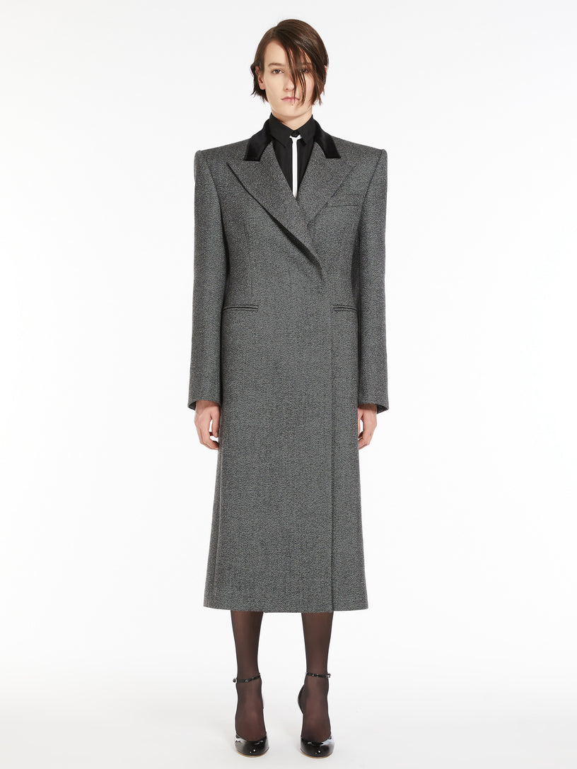 Liuto2 Oversized masculine coat