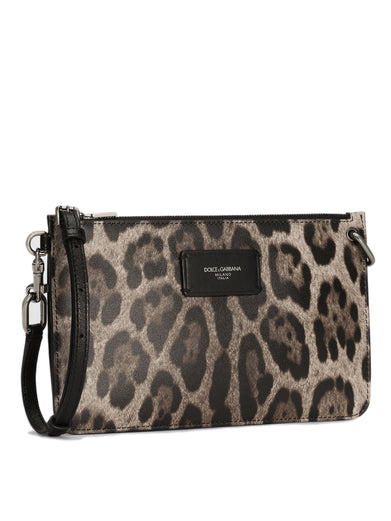 Pouch leo con targhetta logata