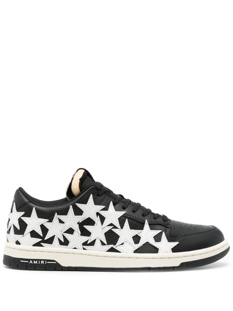 Sneakers stars low