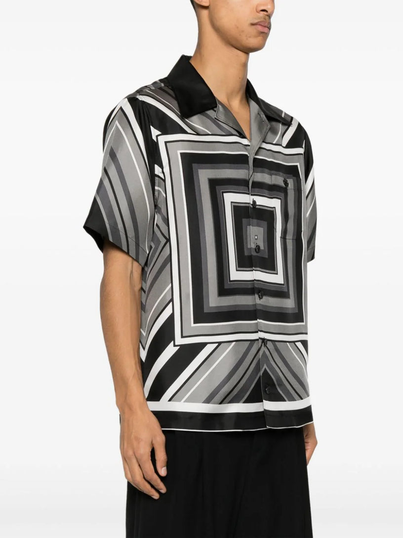 Shirt with geometric print