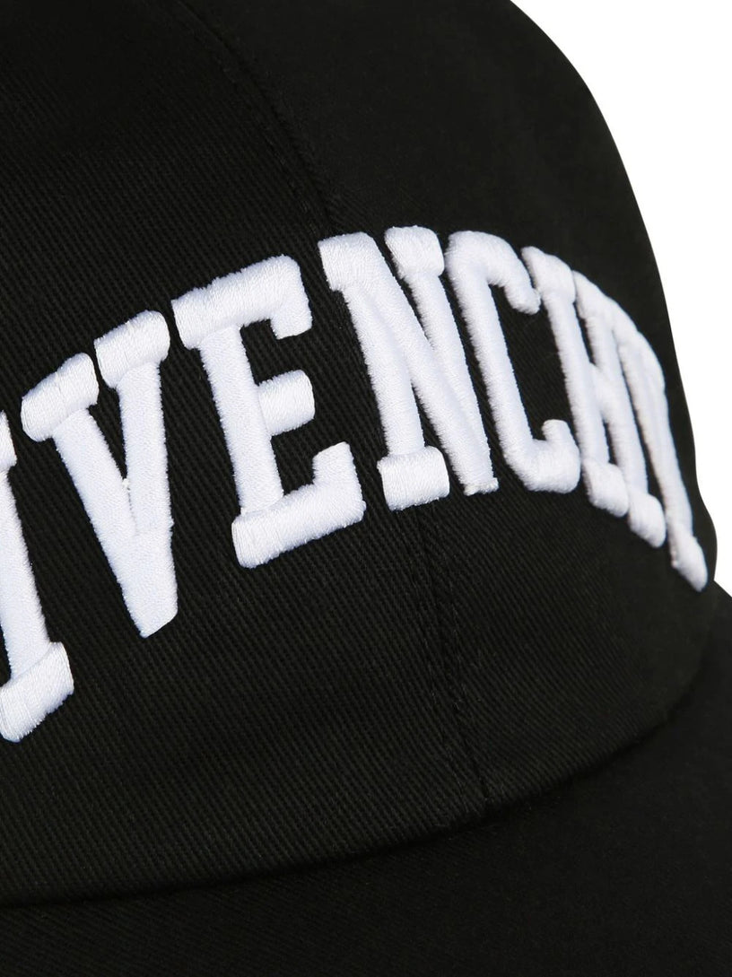 Baseball cap with logo