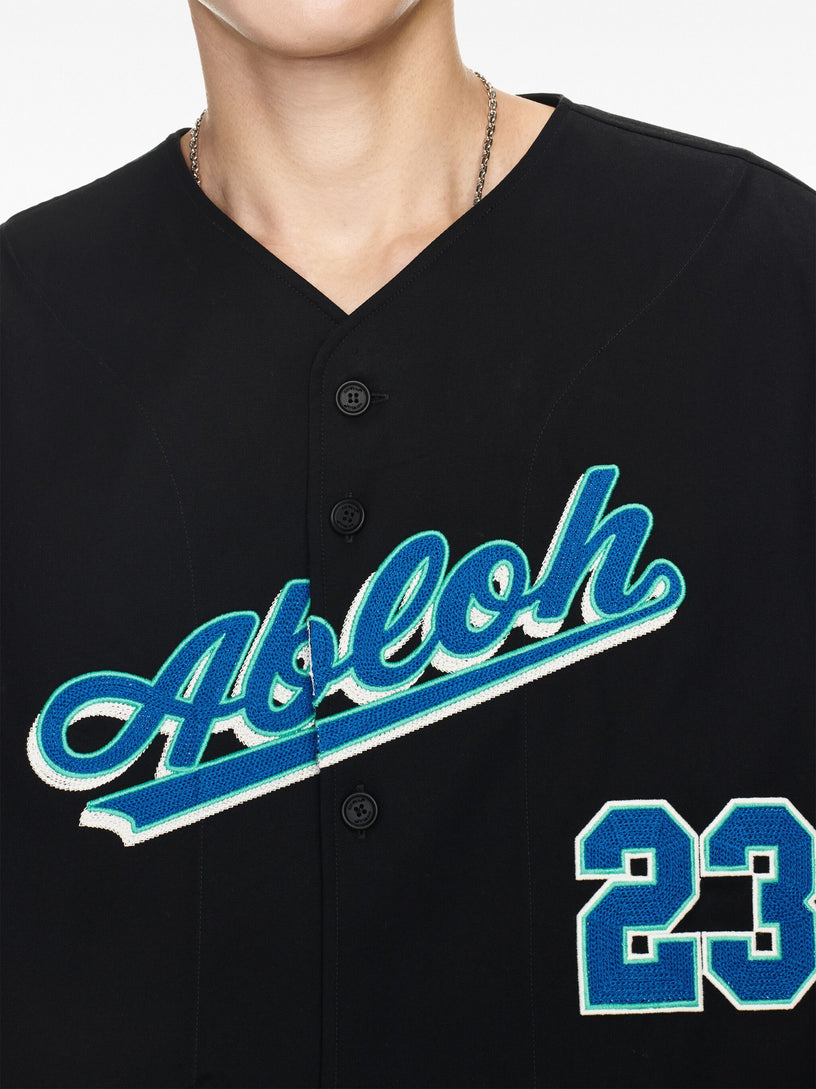 Short-sleeved shirt with baseball logo