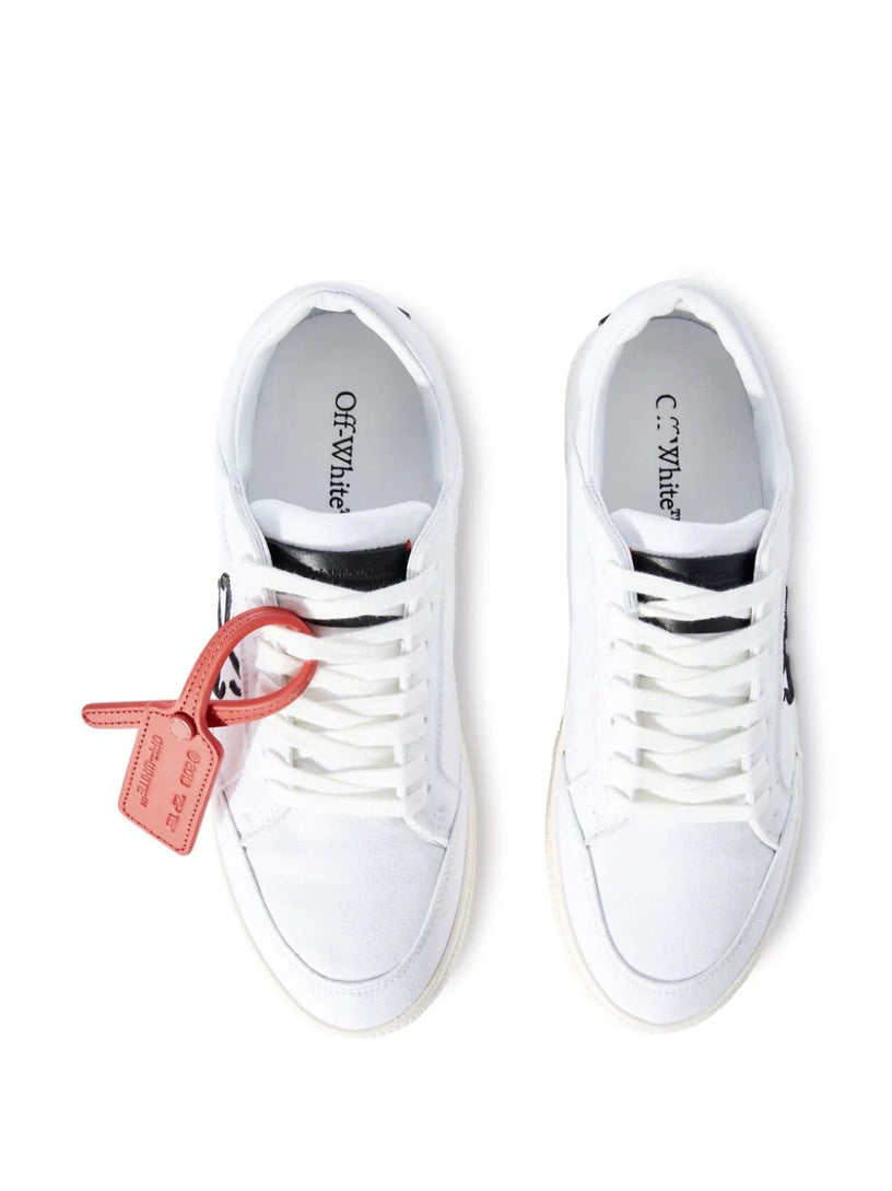 Low Vulcanized canvas sneakers