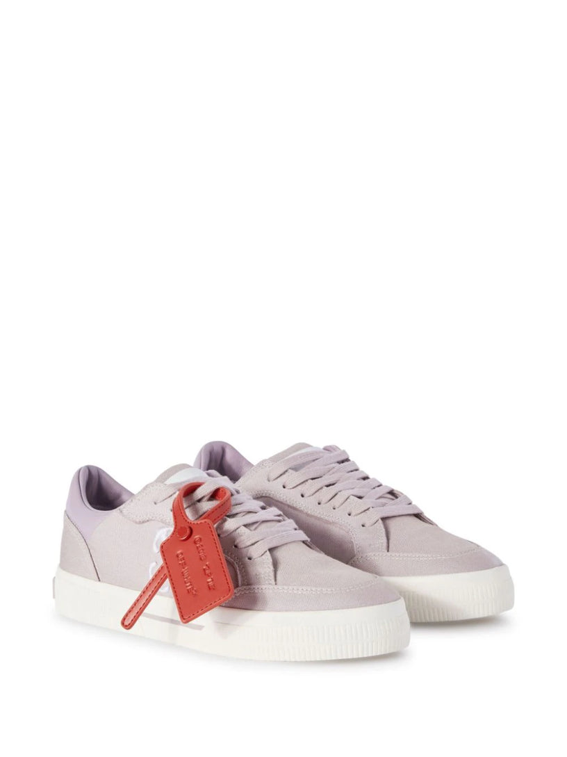 Low Vulcanized canvas sneakers