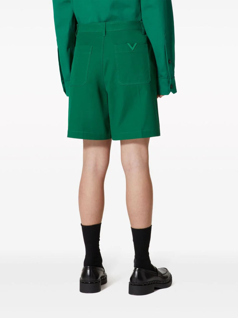 Bermuda shorts with rubberised V Detail