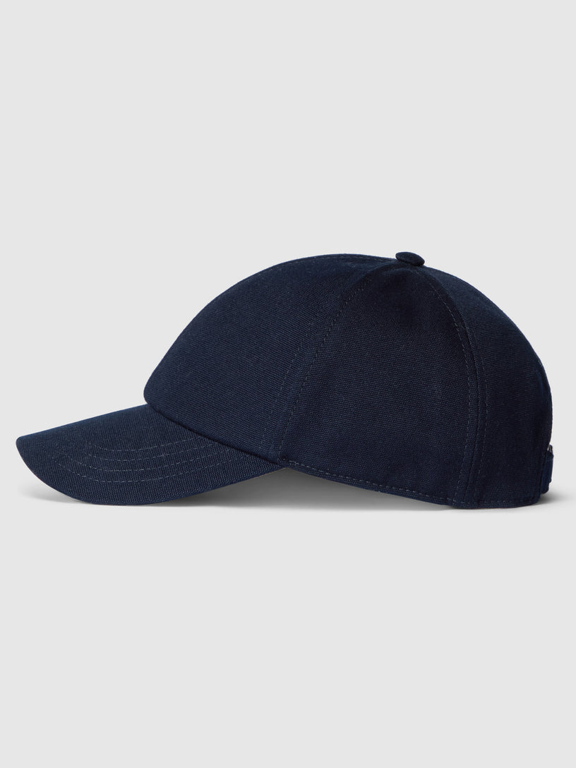 Baseball cap in cotton fabric