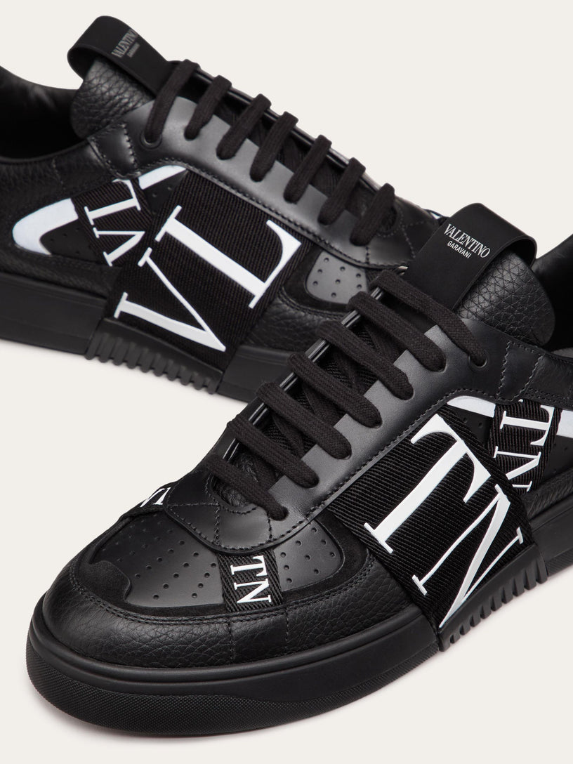 VL7N Sneakers